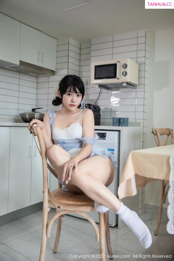   [XiuRen]高清写真图 2022.11.10 No.5834 严利娅Yuliya 丰腴美臀第13张图片